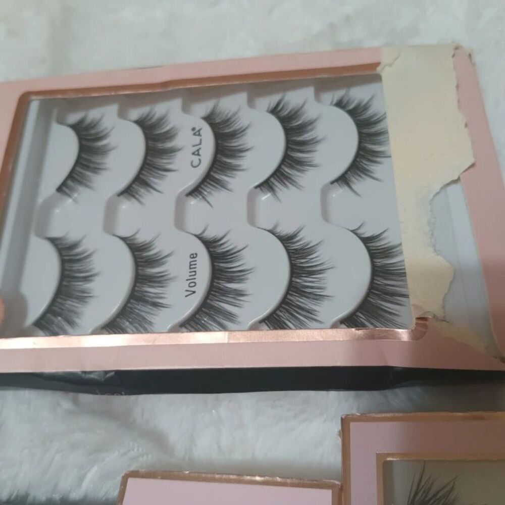 Eyelashes bundle - Picture 4 of 5